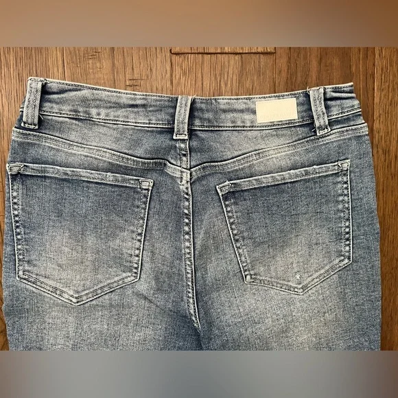 DENVER HAYES Hi-Rise Bermuda Shorts | Size 10 - Picture 8 of 10